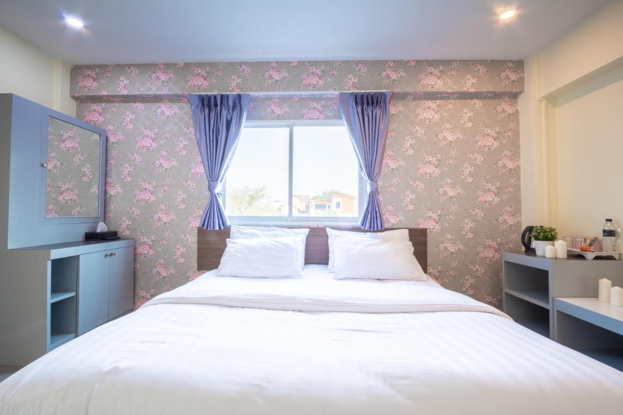 Sweetloft Hotel Don Muang Banguecoque Exterior foto